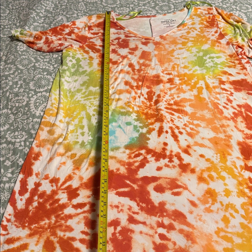 Torrid NWOT Tie-Dye V-Neck Super Soft Dress Size 3 (22/24 or 3X) - Picture 6 of 11